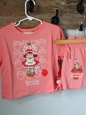 Classic Strawberry Shortcake Size S 7/8 2 Piece PJ Set